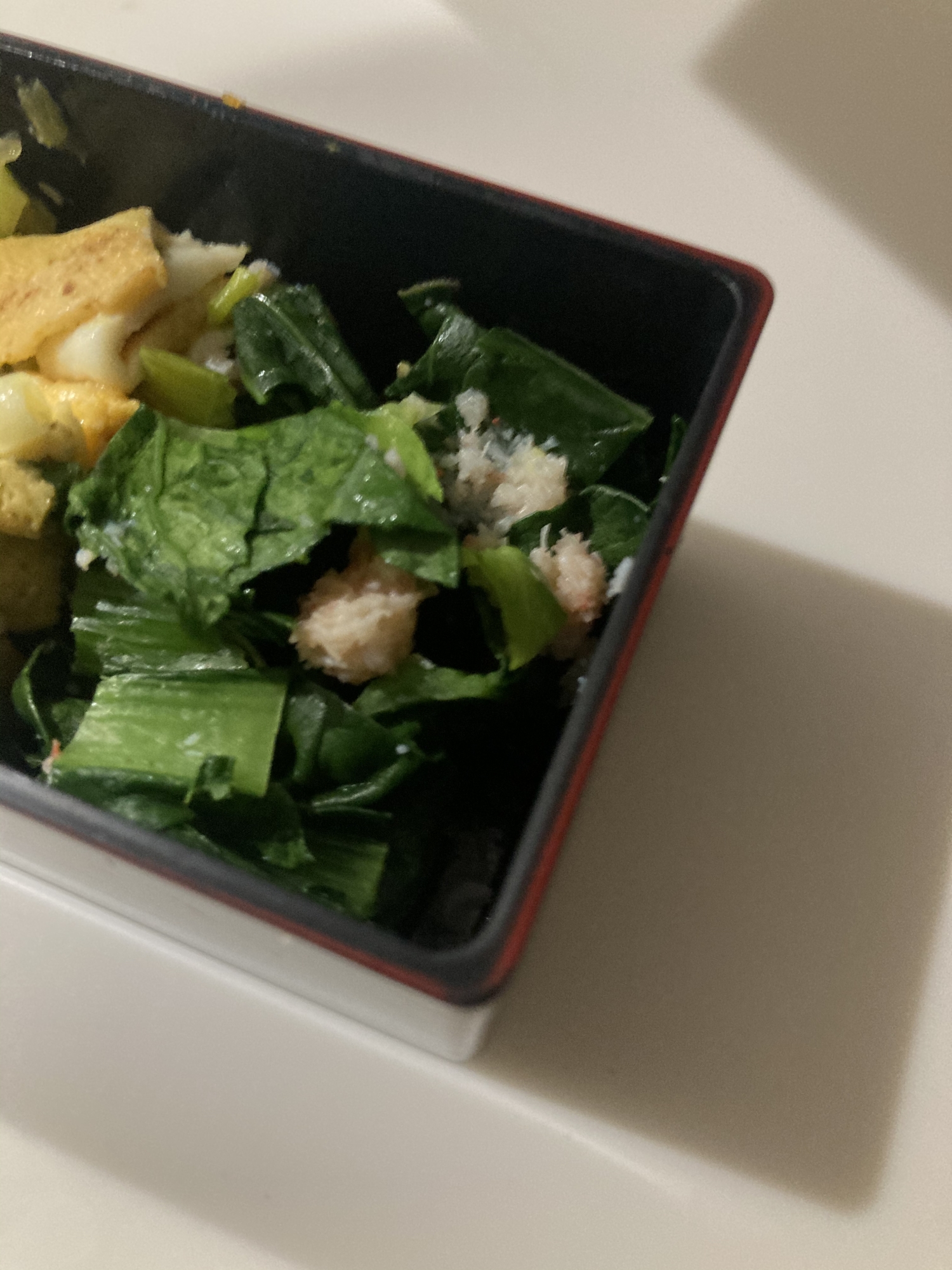 小松菜とカニ缶のサラダ