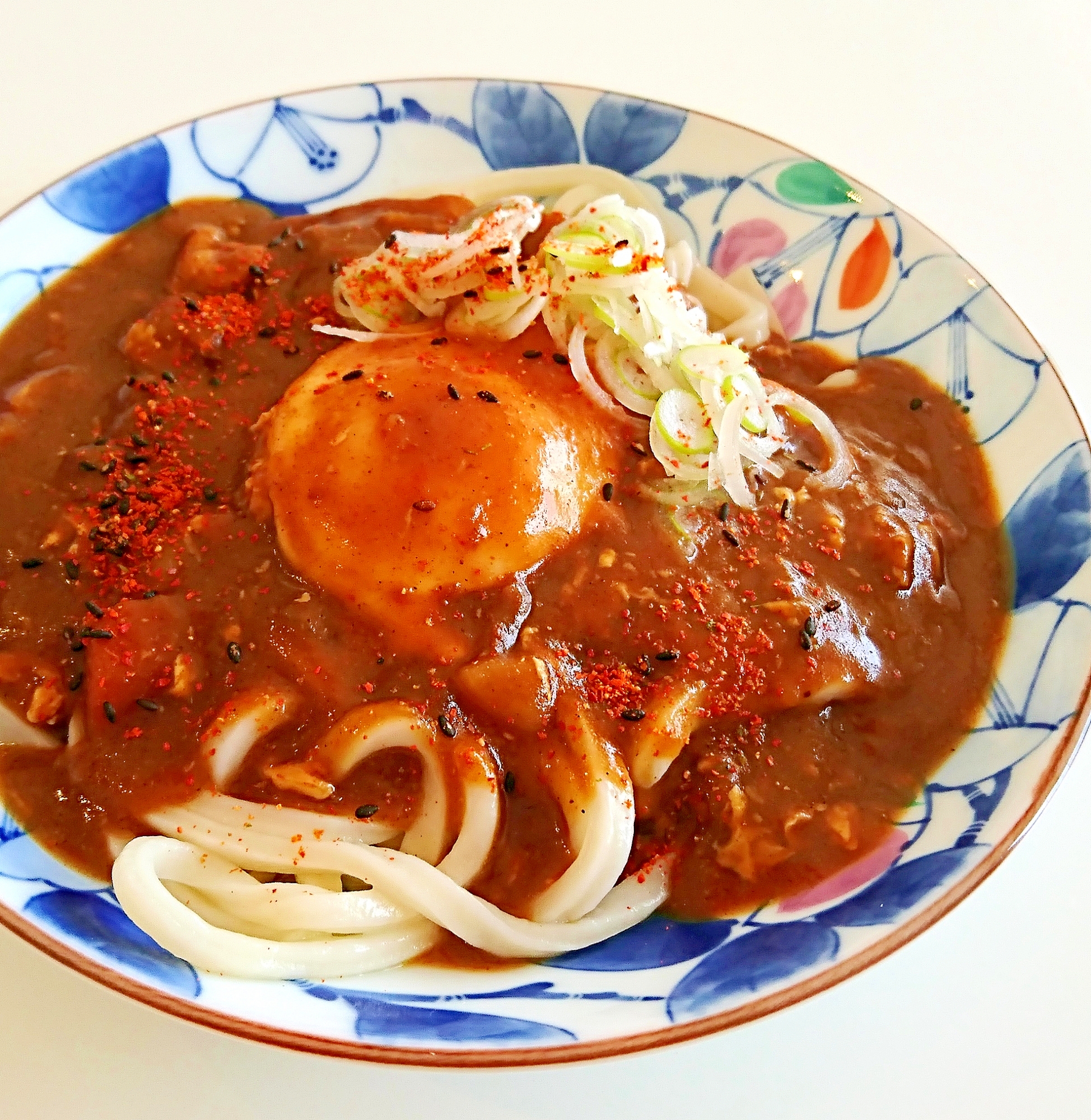 たまご入り濃厚カレーうどん