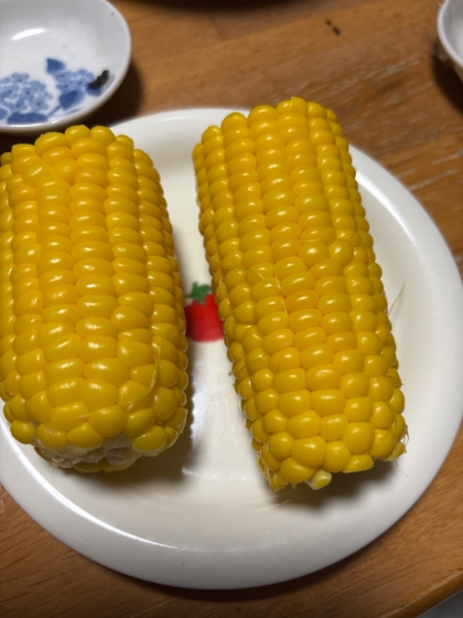 子供のおやつに♪まるっと1本茹でとうもろこし♡