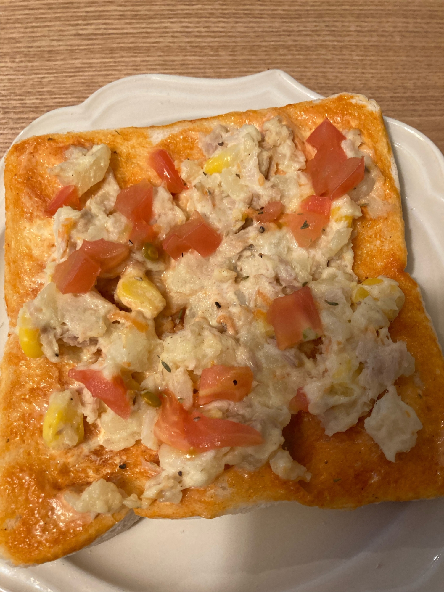 ツナとトマトとじゃがいものオープンサンド