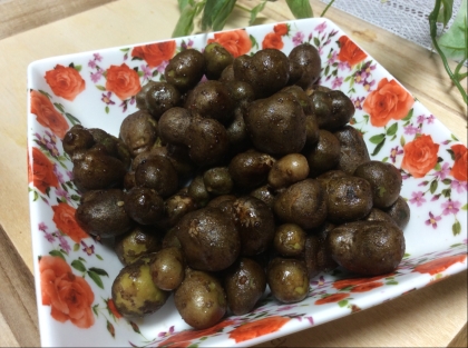 畑から届いたむかごで作りました。むかごは滋養強壮スーパー食材らしいけど食べれると思わなかったので畑で放置してたらしいです笑バター風味で旨♡ご馳走様でした^ ^