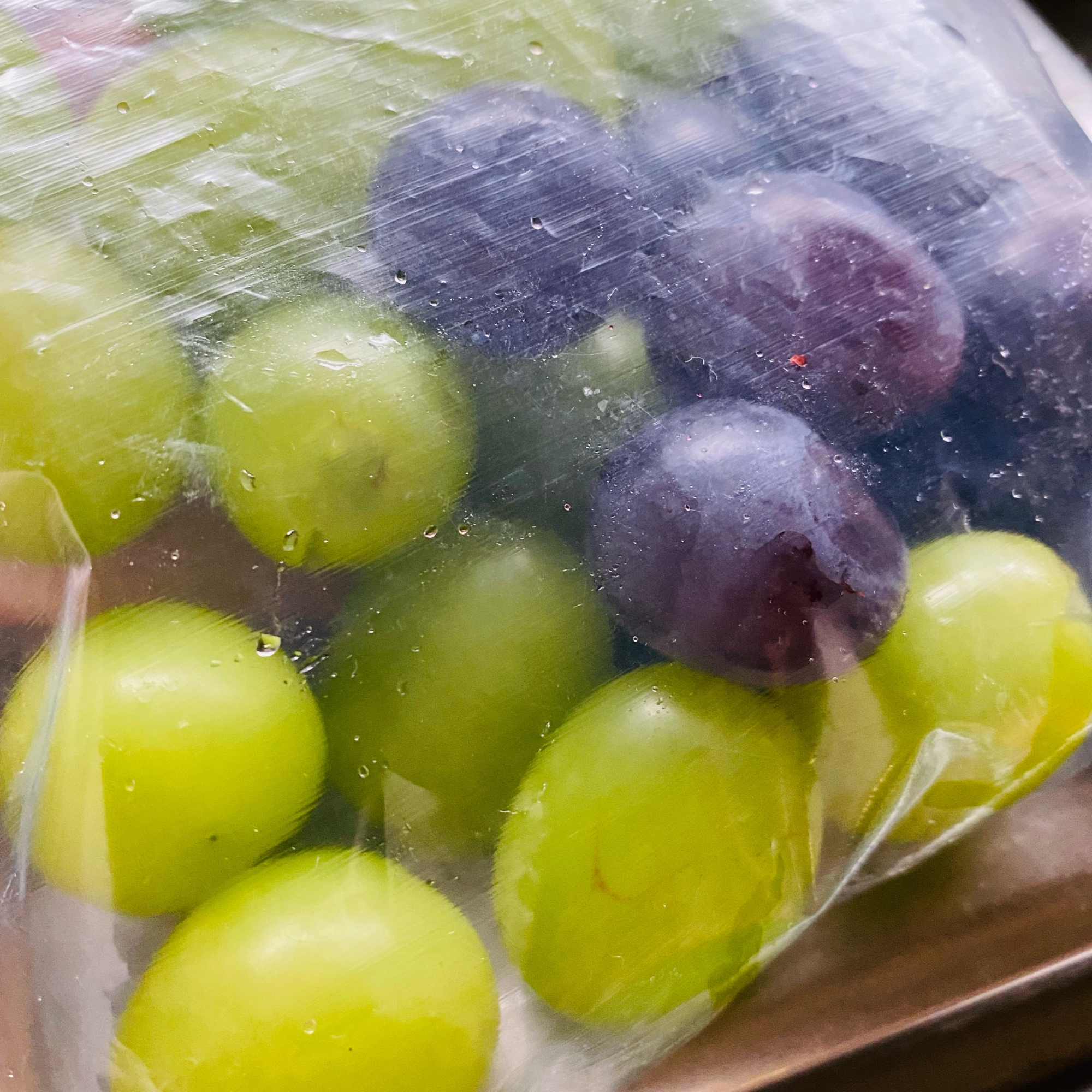 冷凍保存しよう!ダイエット中のおやつに!冷凍ぶどう