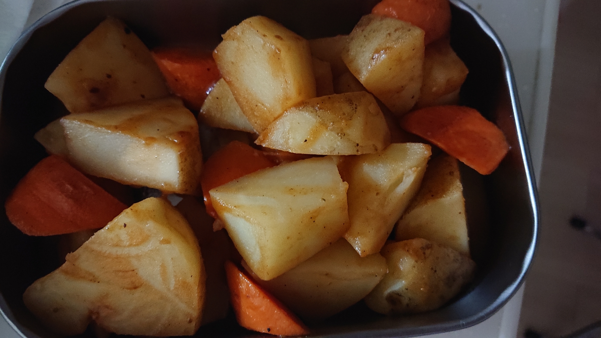 じゃがいも人参の焼肉ケチャップ炒め レシピ 作り方 By 膝小僧 楽天レシピ じゃがいも人参の焼肉ケチャップ炒め レシピ 作り方 By 膝小僧 楽天レシピ