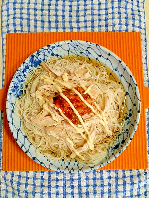 鶏キムチの素麺♪