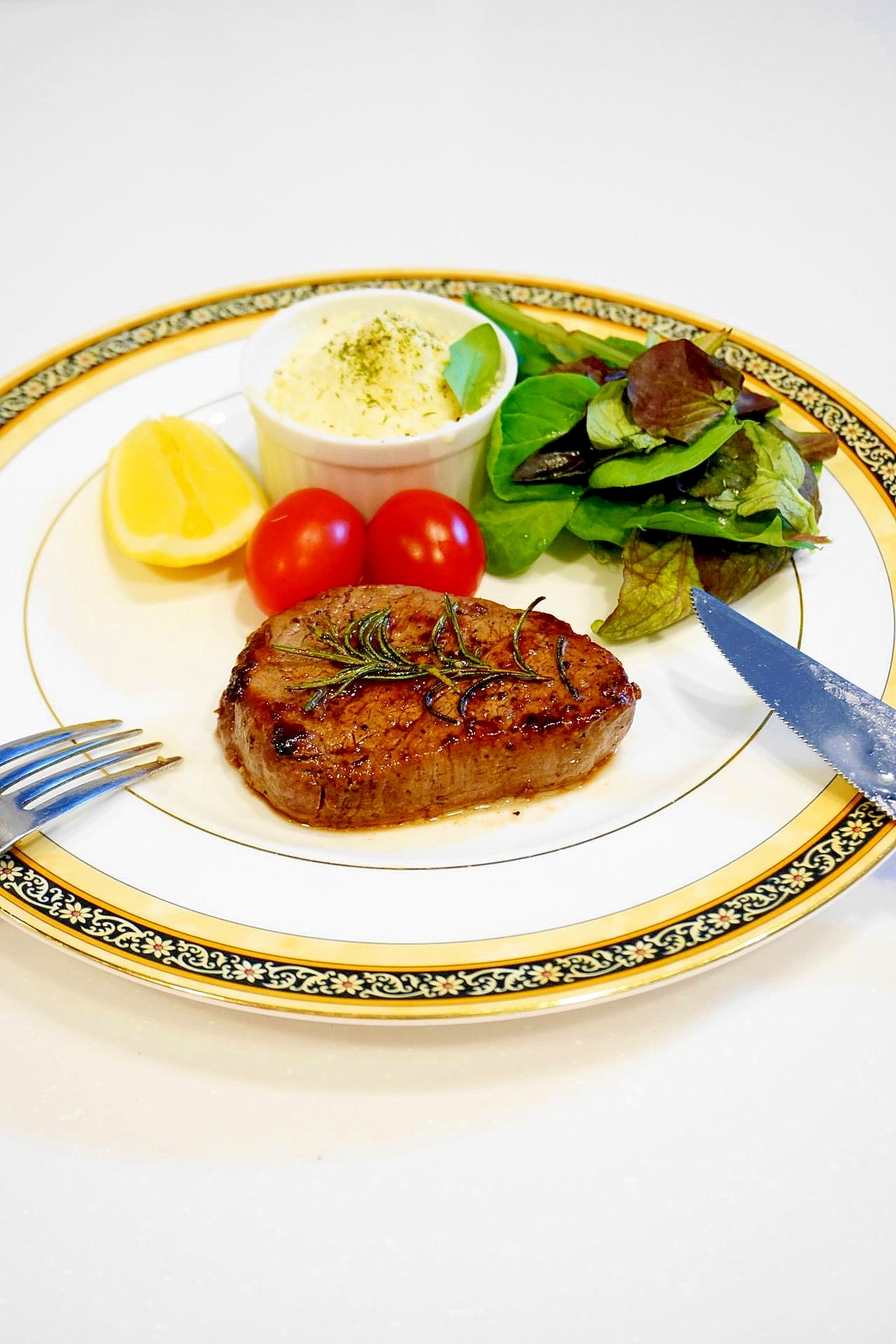 弱火で焼くという新常識 フィレステーキの焼き方 レシピ 作り方 By Oppeke22 楽天レシピ 弱火で焼くという新常識 フィレステーキの焼き方 レシピ 作り方 By Oppeke22 楽天レシピ