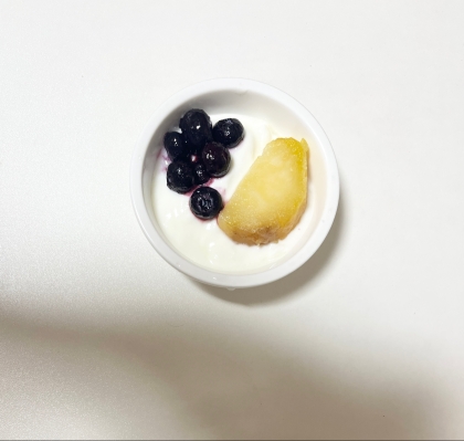 さつまいもとブルーベリーのヨーグルト