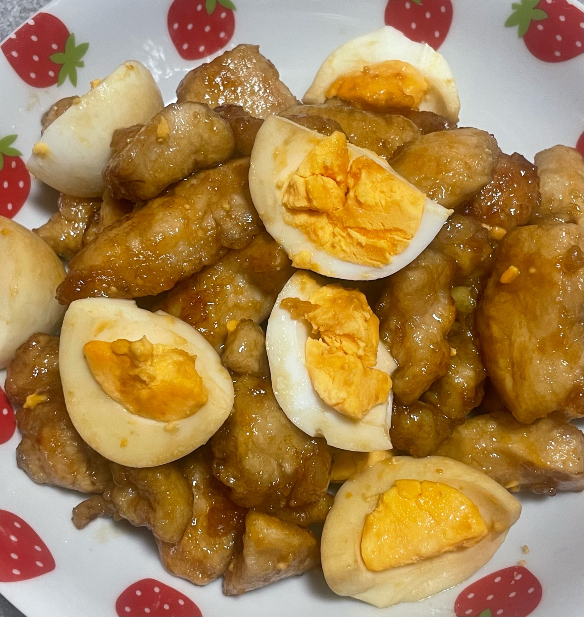鶏胸肉とゆでたまごの甘辛炒め