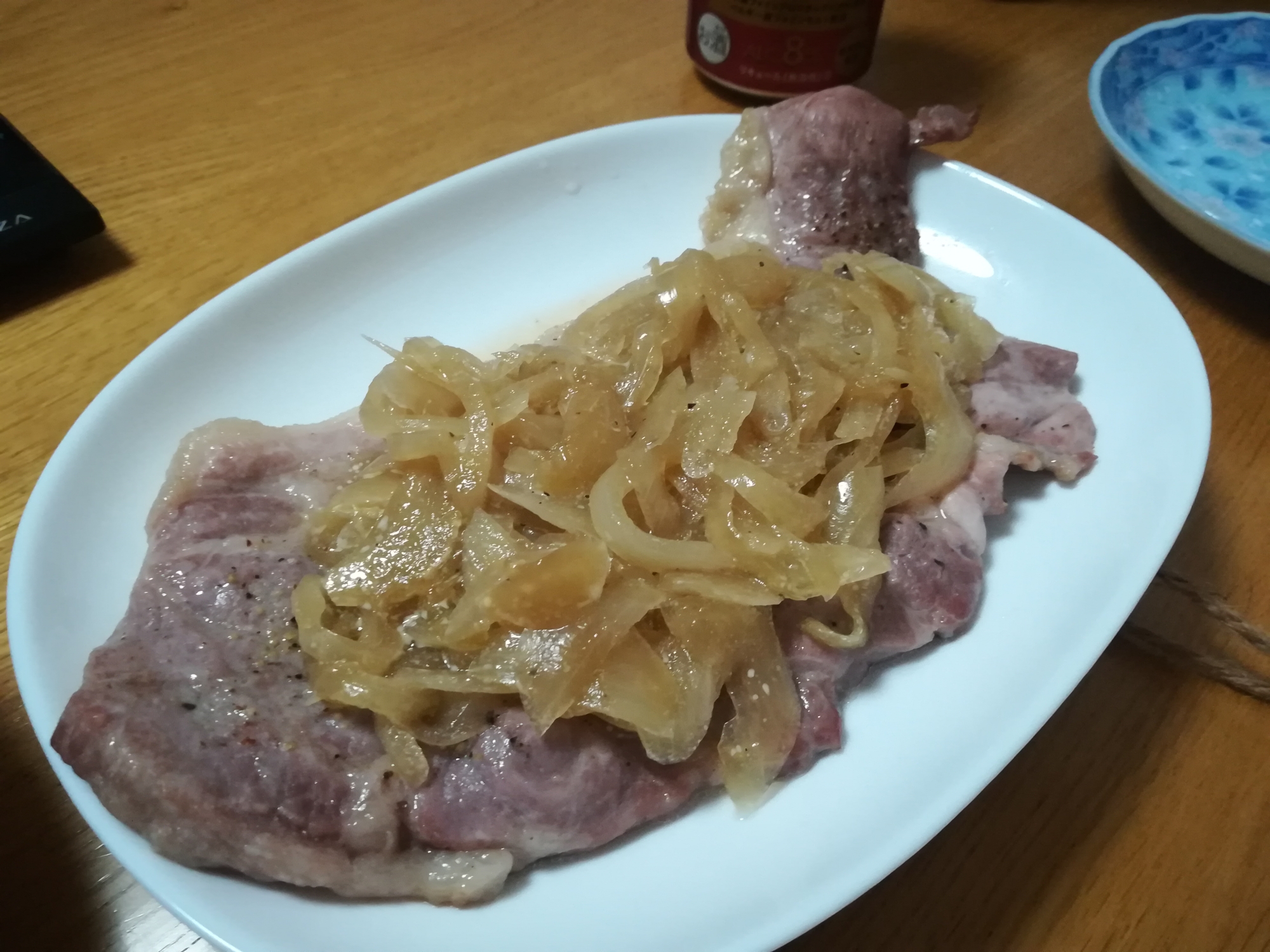 豚肩ロースのステーキ〜玉ねぎソースがけ〜