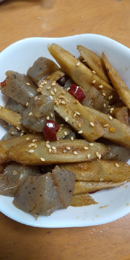 ピリ辛 ごぼうとコンニャクの炒め煮 レシピ 作り方 By ケロロ姫 楽天レシピ ピリ辛 ごぼうとコンニャクの炒め煮 レシピ 作り方 By ケロロ姫 楽天レシピ