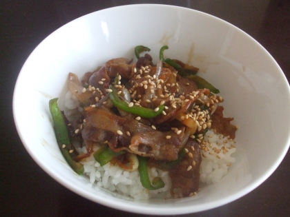 豚肉の照りカリ丼