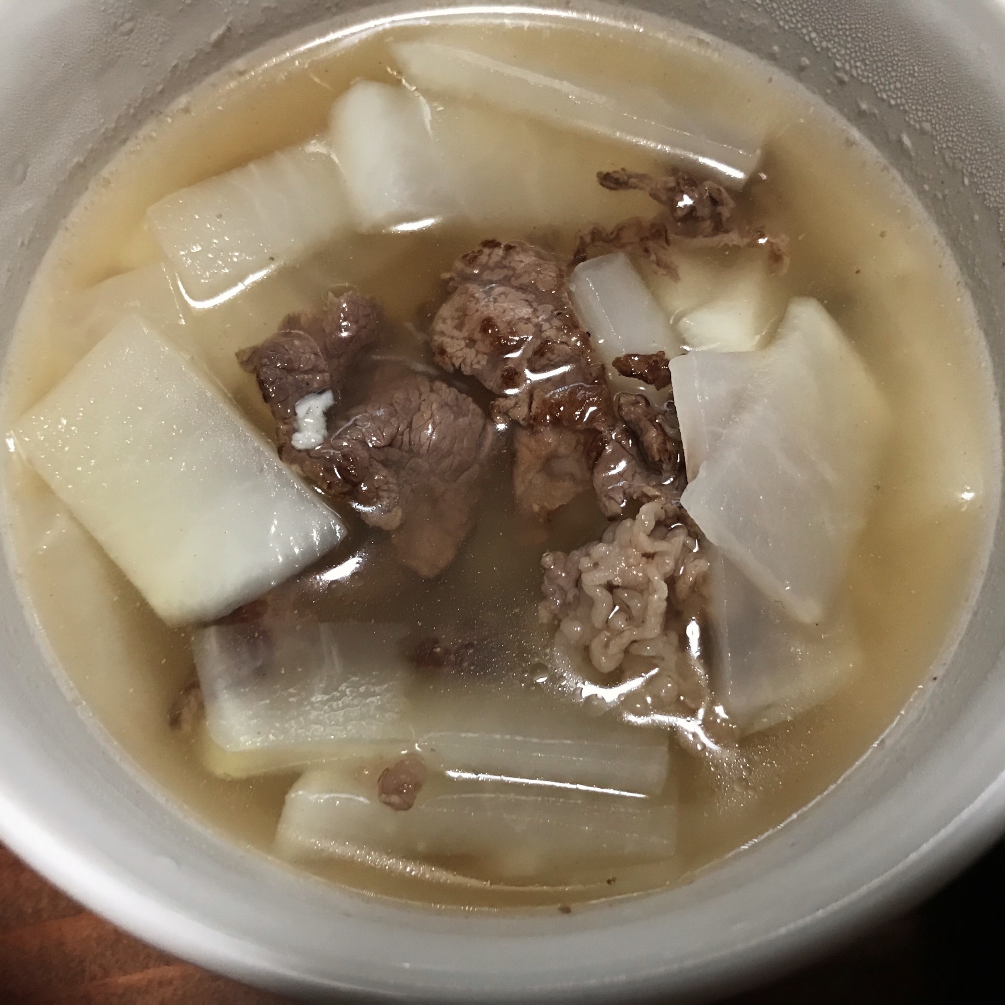 牛肉と大根のスープ（韓国家庭料理）
