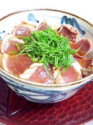 かくし味はごま油　《あぶりマグロ丼》