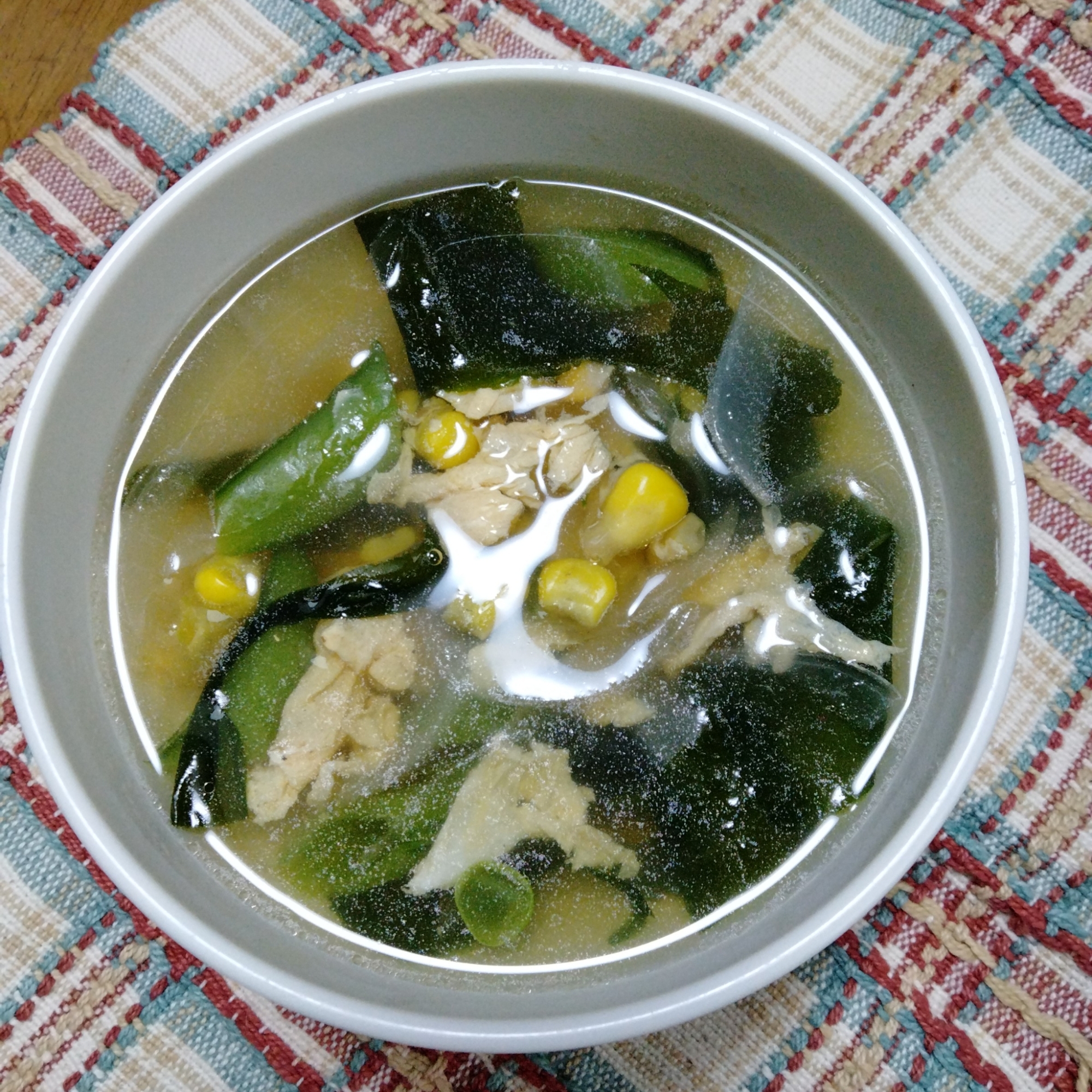 煮干し粉を使った新玉ねぎと卵の中華風スープ