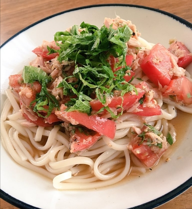 ツナとトマトの冷やしうどん