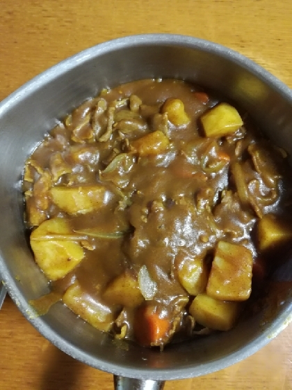 カレー作りにはまっています。隠し味でほんのりと甘くなり美味しかったです！