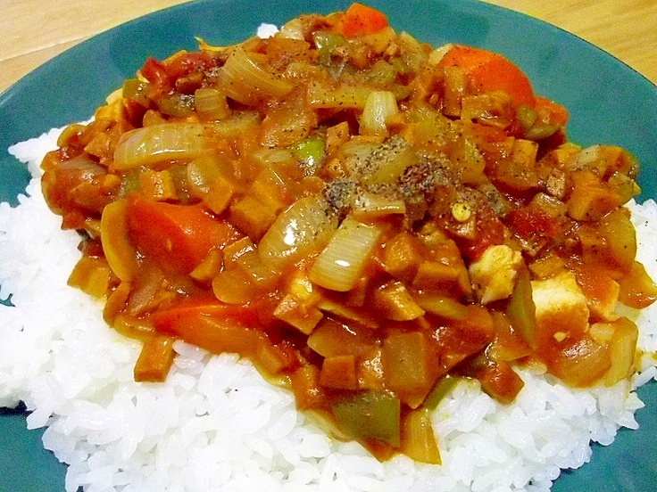 牛脂で旨味アップ♪レンジde高野豆腐ドライカレー