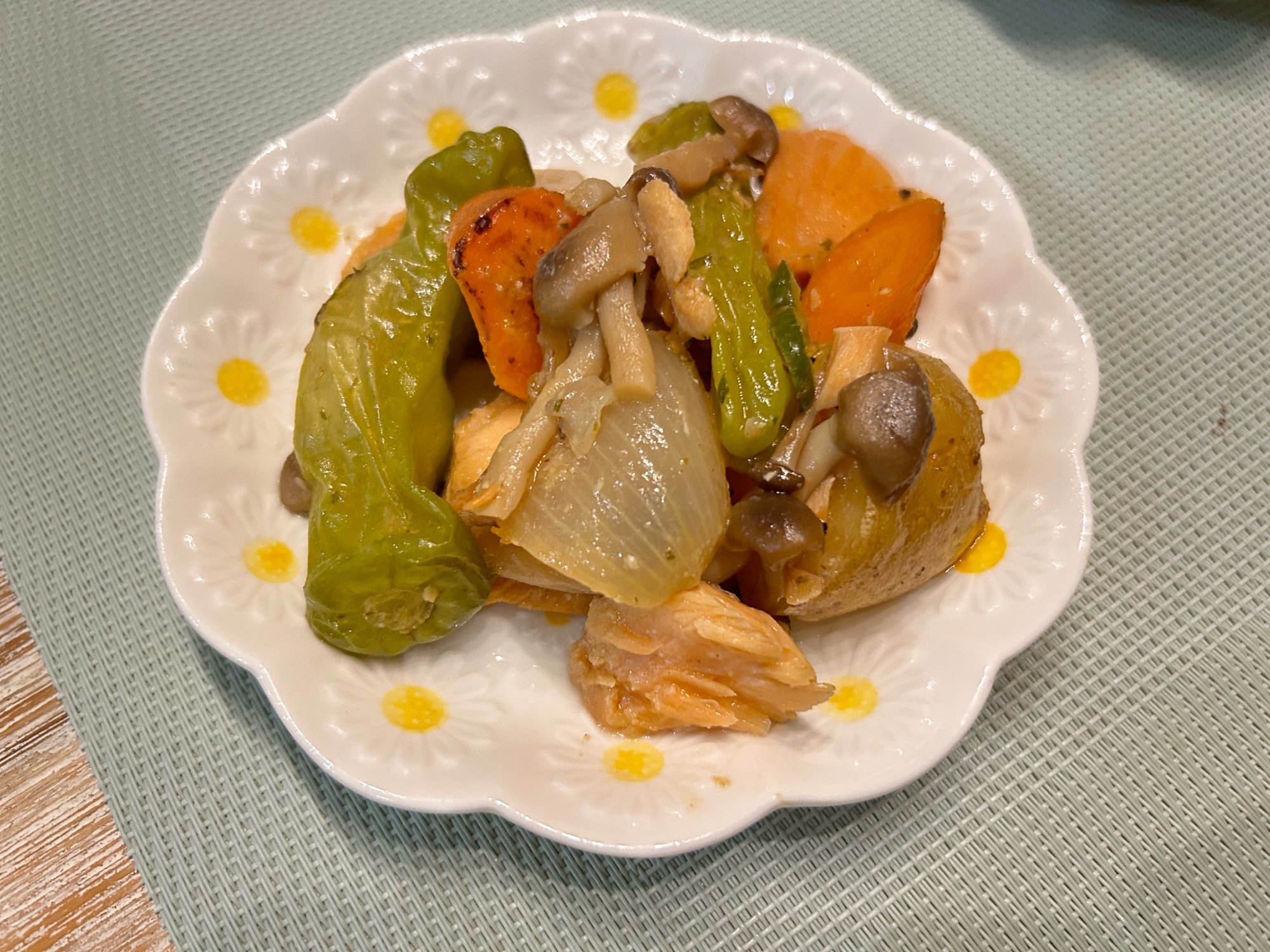 鮭と野菜の味噌バターポン酢