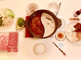 薬膳火鍋(白いスープ)