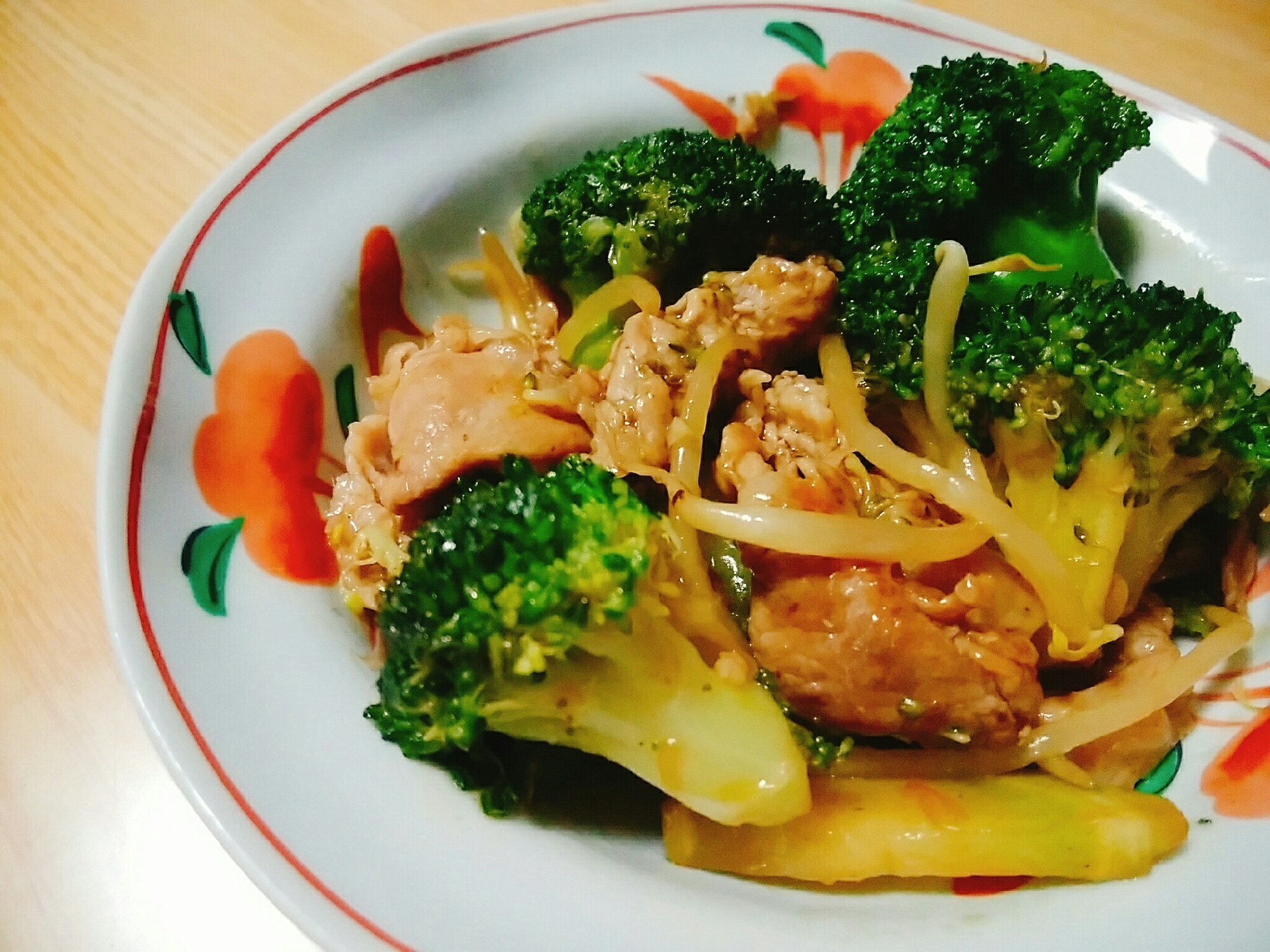 豚肉とブロッコリーともやしのオイスター炒め レシピ 作り方 By はじゃじゃ 楽天レシピ