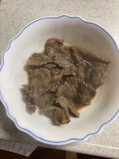 一度焼いて固くなってしまった牛肉を柔らかくする方法