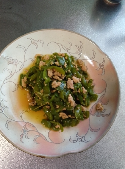 ご飯がモリモリ進む！ピーマンとひき肉の甘辛炒め