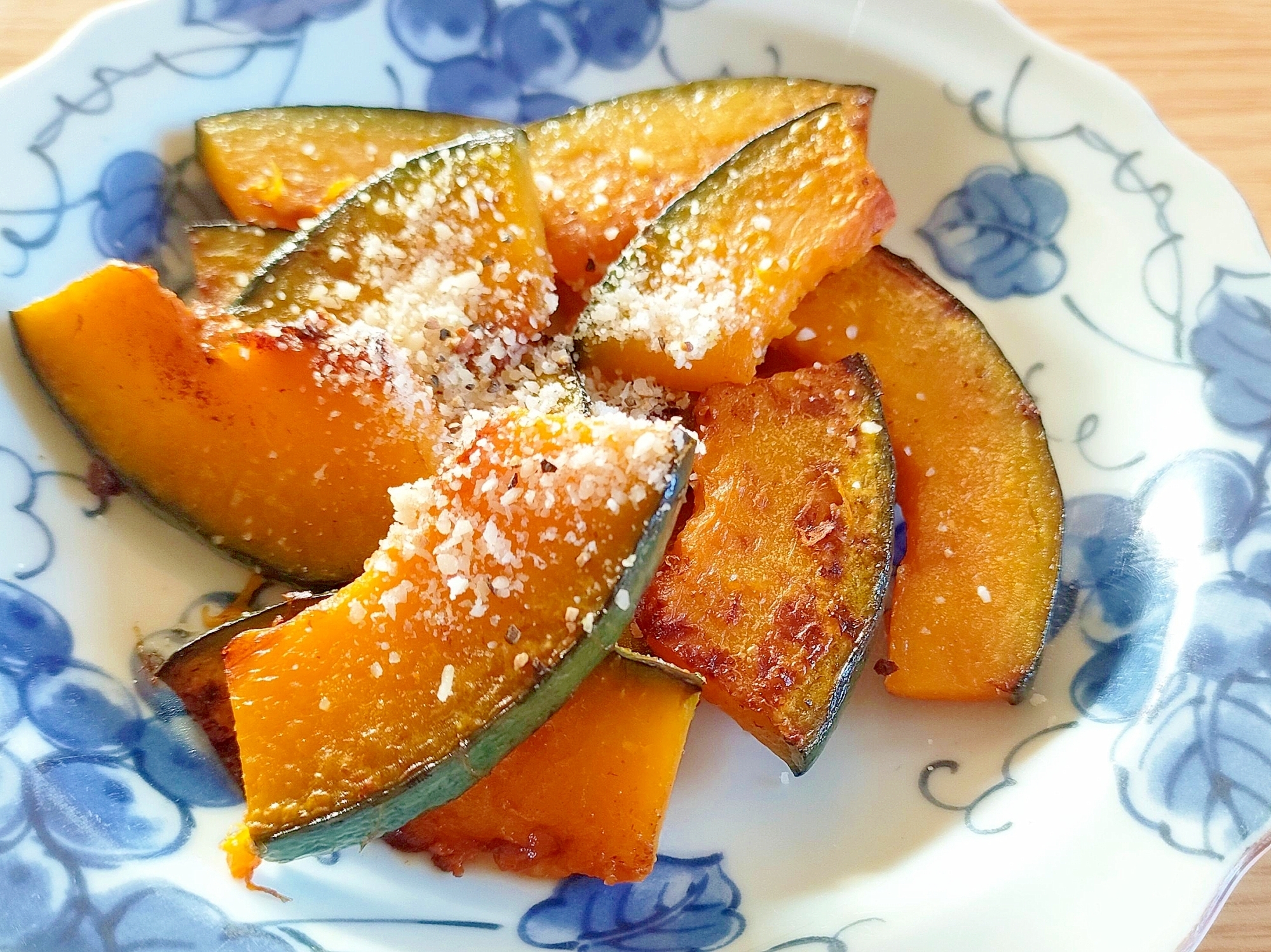 国産チーズで☆かぼちゃの蒸し焼き