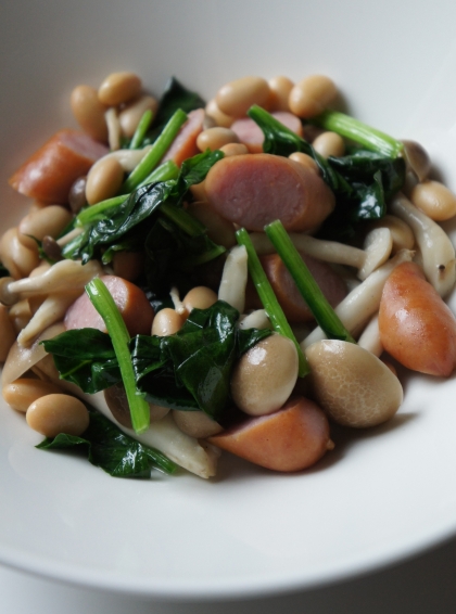 ほうれん草と大豆の炒め物