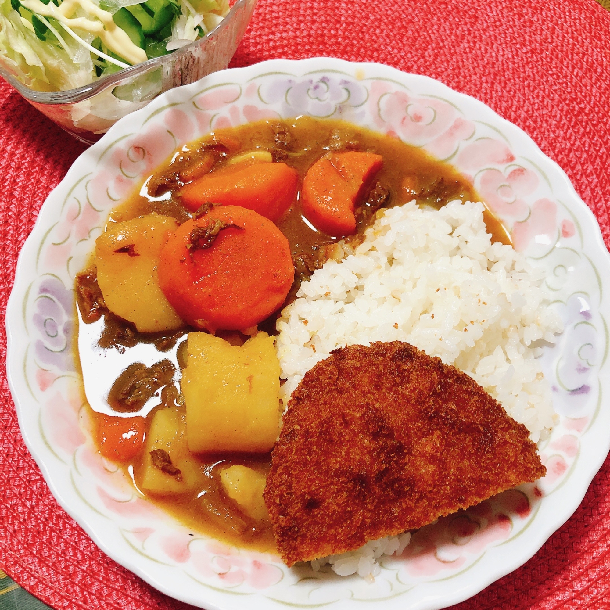 メンチカツカレー