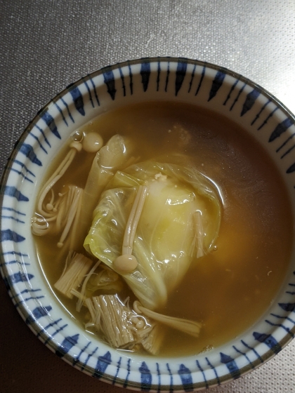 白菜かにかまえのきの味噌汁