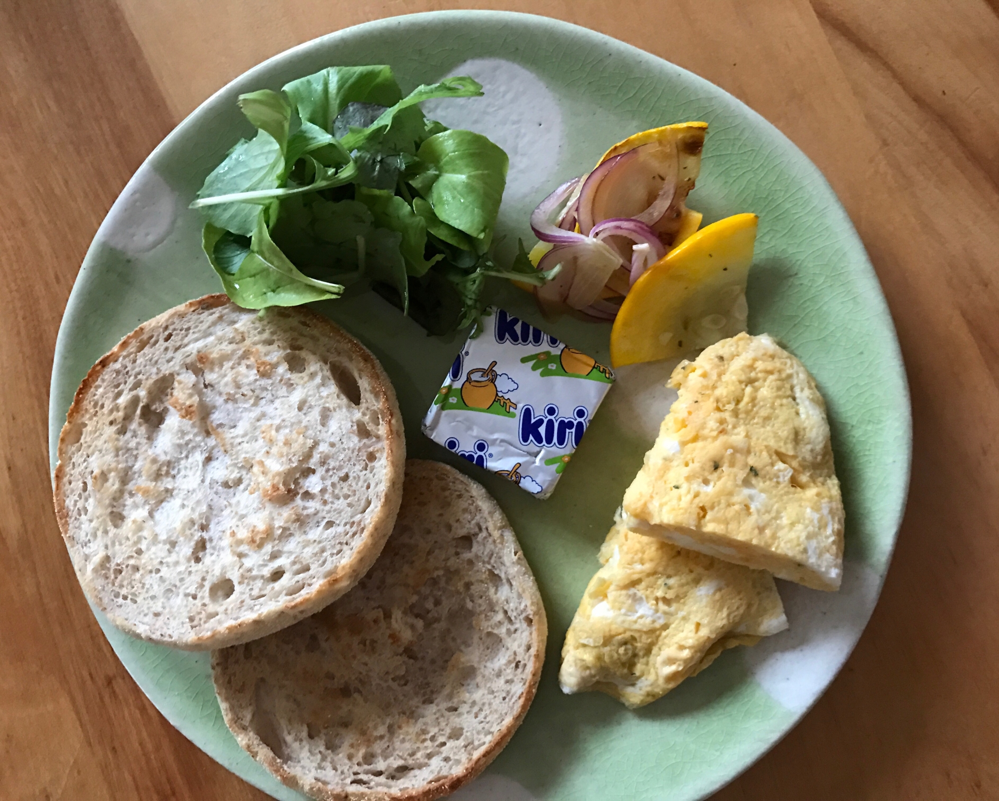 イングリッシュマフィンの朝ごはんプレート