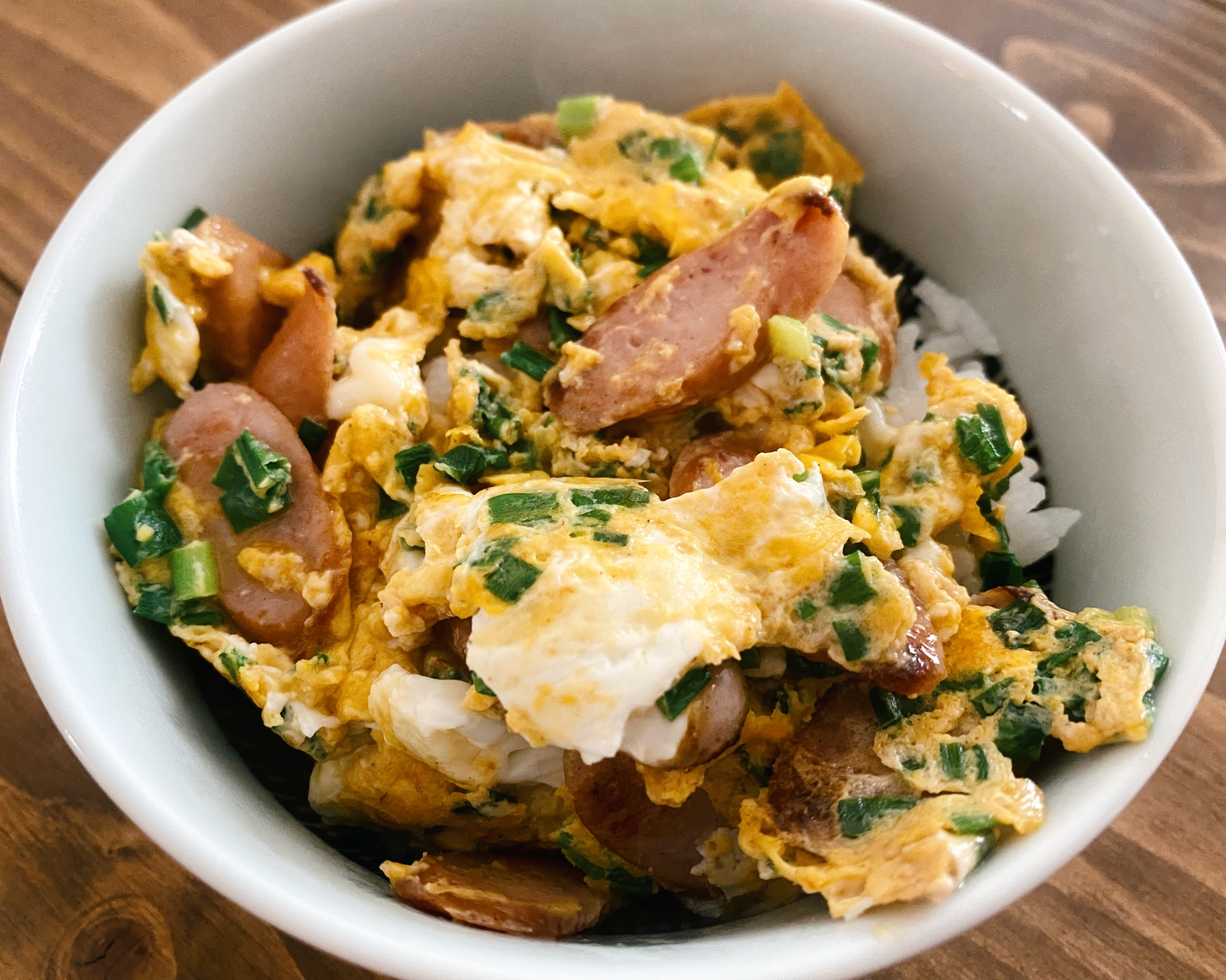 ♦︎♦︎ウインナーたまご丼♦︎♦︎