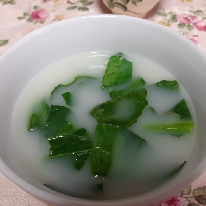 離乳食中期・玉ねぎと小松菜のミルクスープ