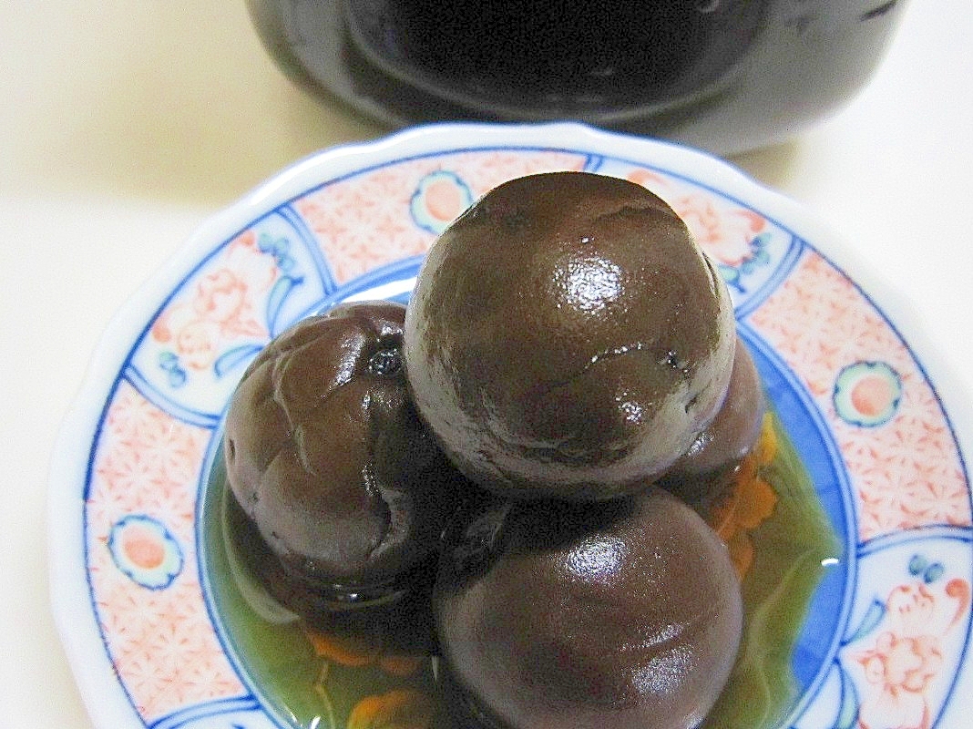 おばあちゃんから続く　梅の黒酢漬け
