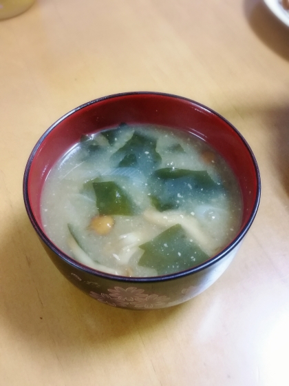 なめこのお味噌汁とても美味しかったです☆
久し振りに作ったらやっぱり最高でした！
ごちそうさまでした♪