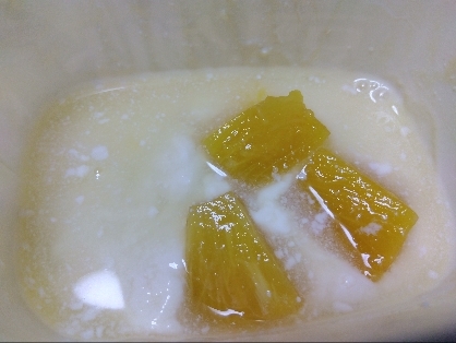 美味しく頂きました(⁠◍⁠•⁠ᴗ⁠•⁠◍⁠)
パイナップル大好きです♡
生パインを食べ過ぎて、よく口から出血させます。たんぱく質分解力が半端ない（笑）