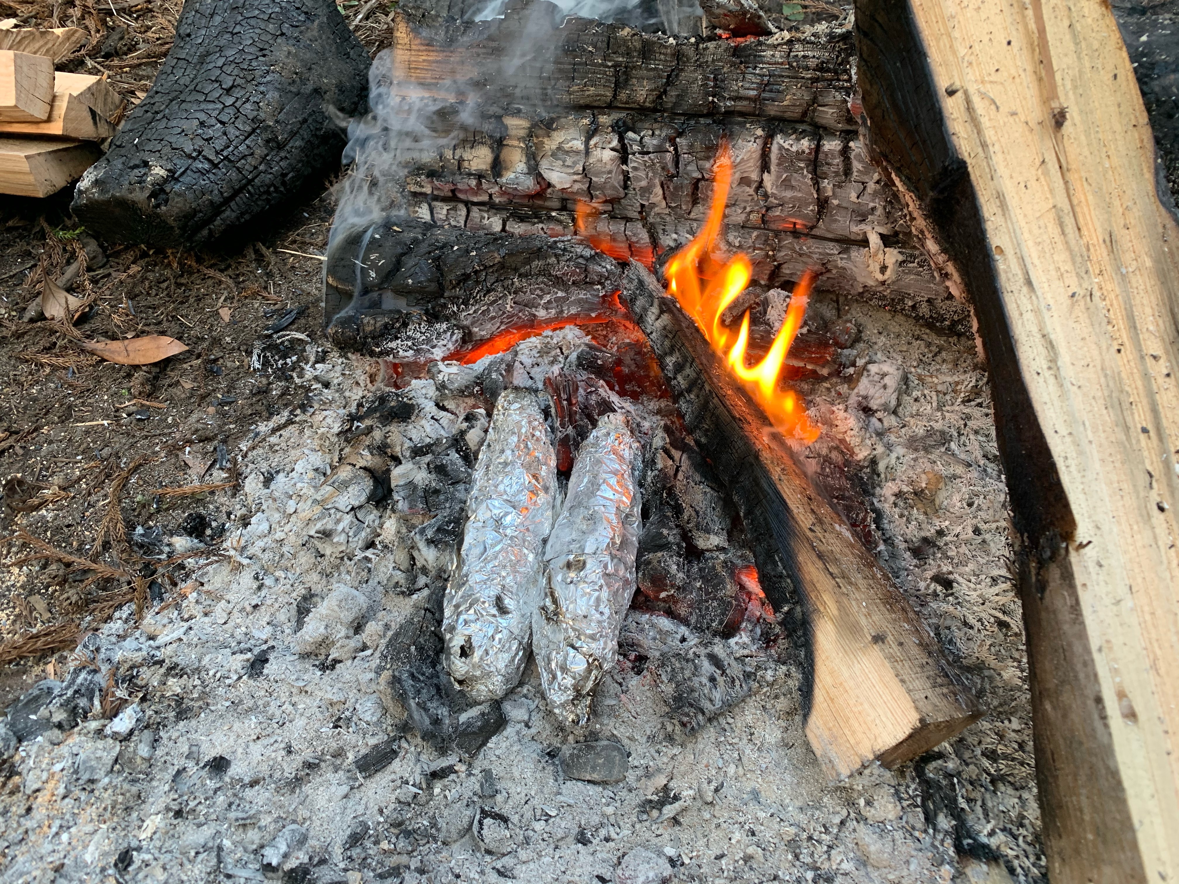 焚火焼き芋 レシピ 作り方 By ごちみ 楽天レシピ 焚火焼き芋 レシピ 作り方 By ごちみ 楽天レシピ