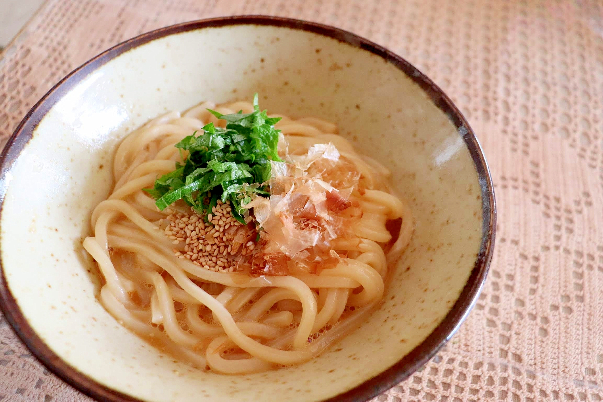 最も簡単な方法でつくる【釜玉うどん】