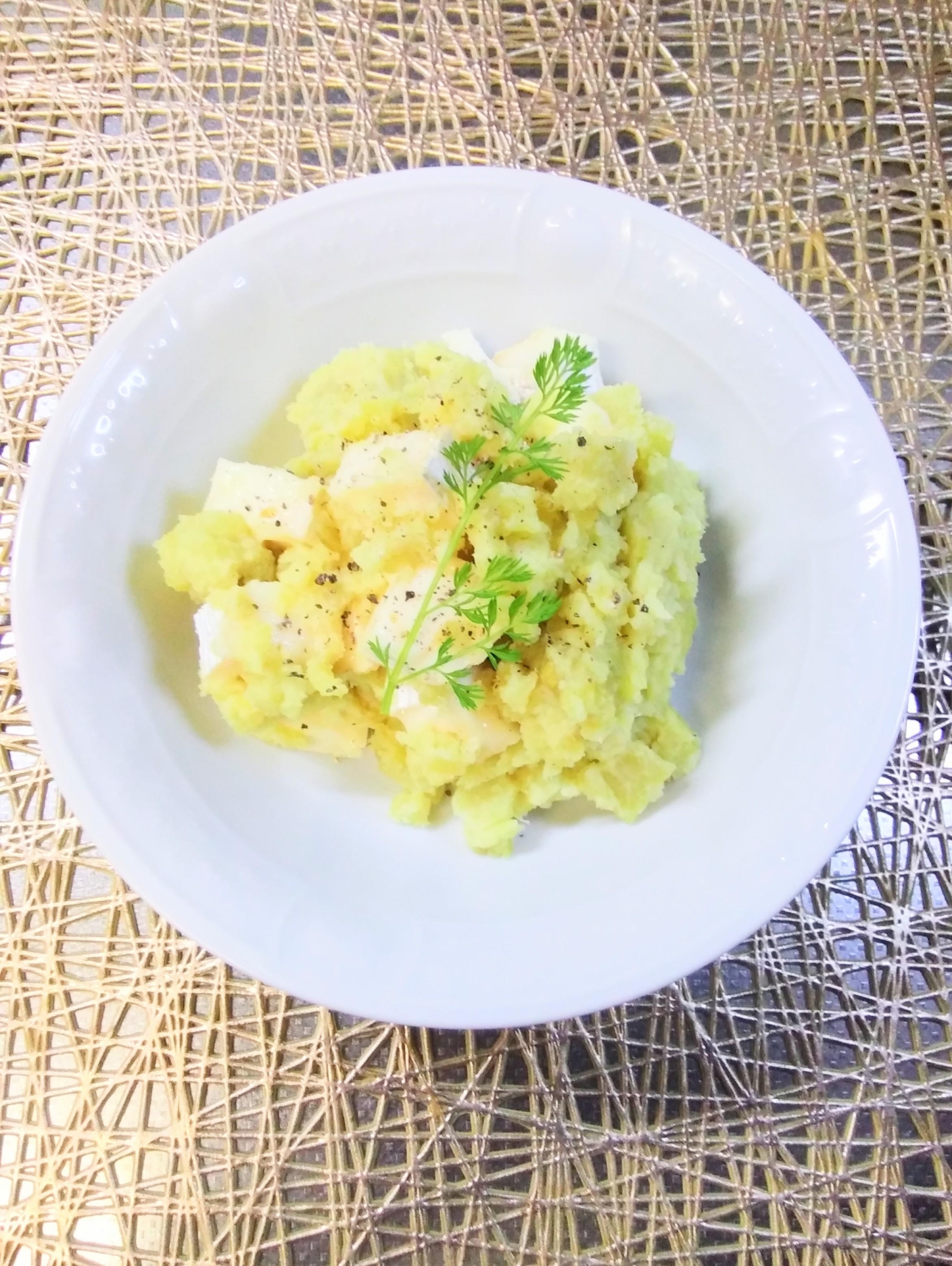 国産チーズ☆さつまいもとカマンベールのサラダ