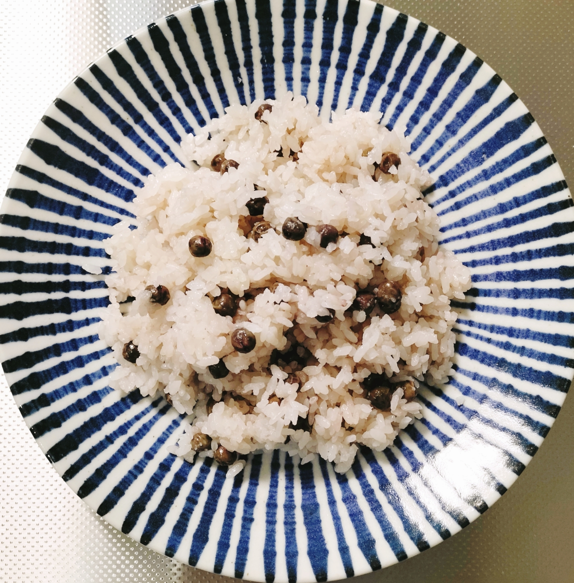 【簡単♪】赤えんどうの豆ごはん