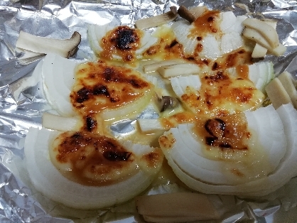 魚焼きグリル♡しいたけ新玉ねぎチーズ