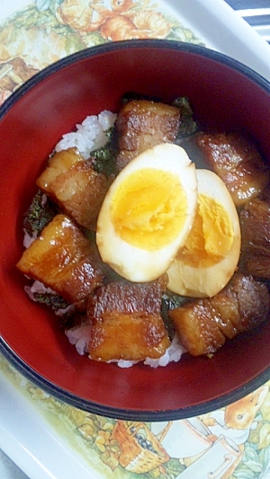 濃すぎない♪豚の角煮丼