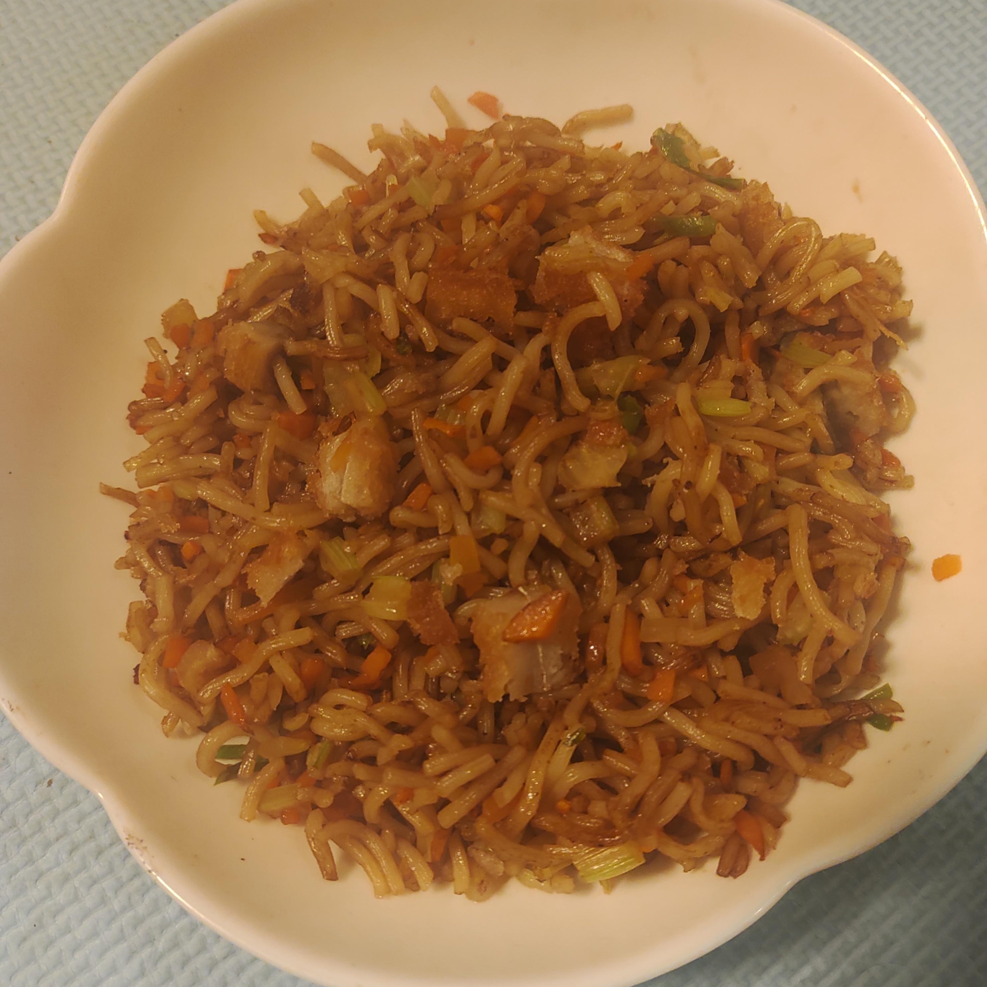 にんじん、セロリ、青唐辛子、アジフライ焼きそば