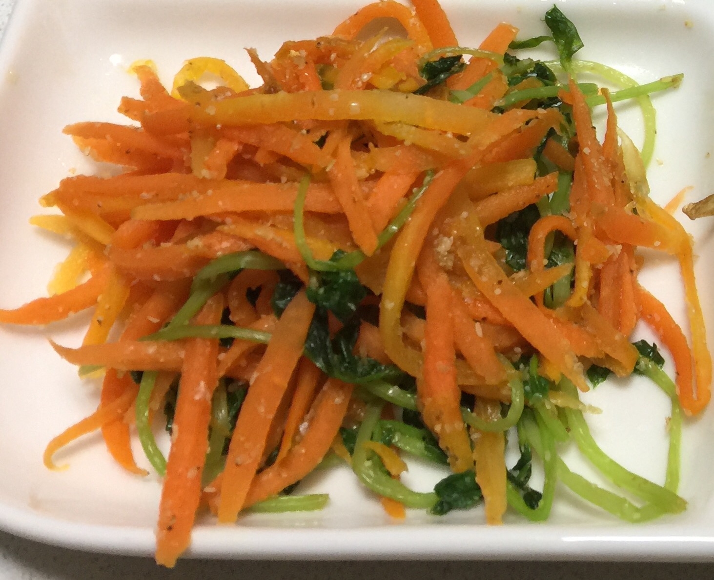 10分でできる簡単副菜!にんじんと豆苗のおひたし風