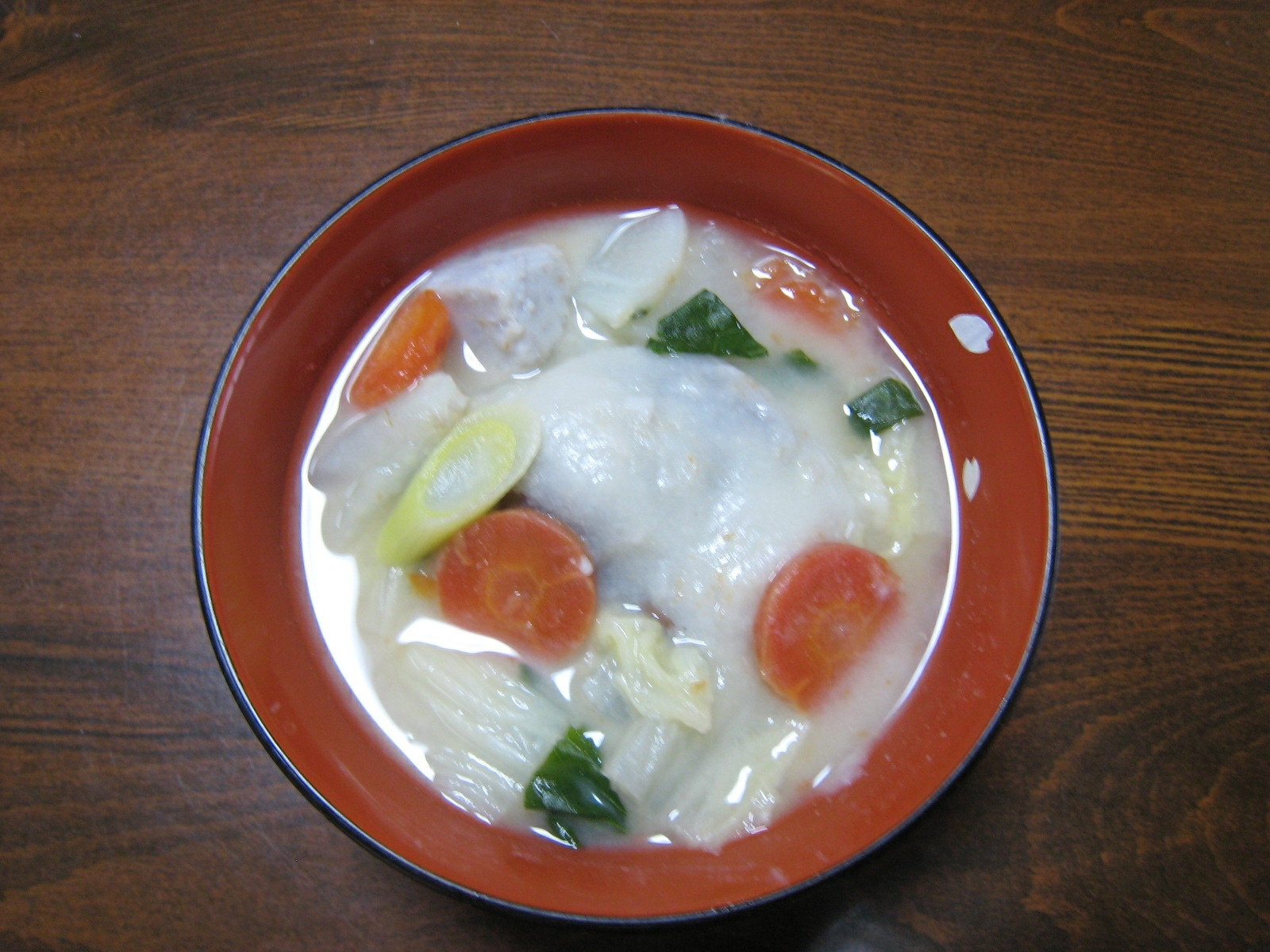 里芋と白菜とあん餅の雑煮