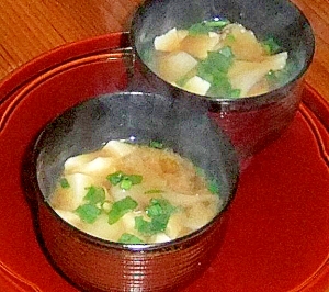 里芋と舞茸♪初冬のお味噌汁