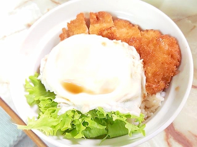 目玉焼きでボリュームUP!豚ロースのたれカツ丼♪