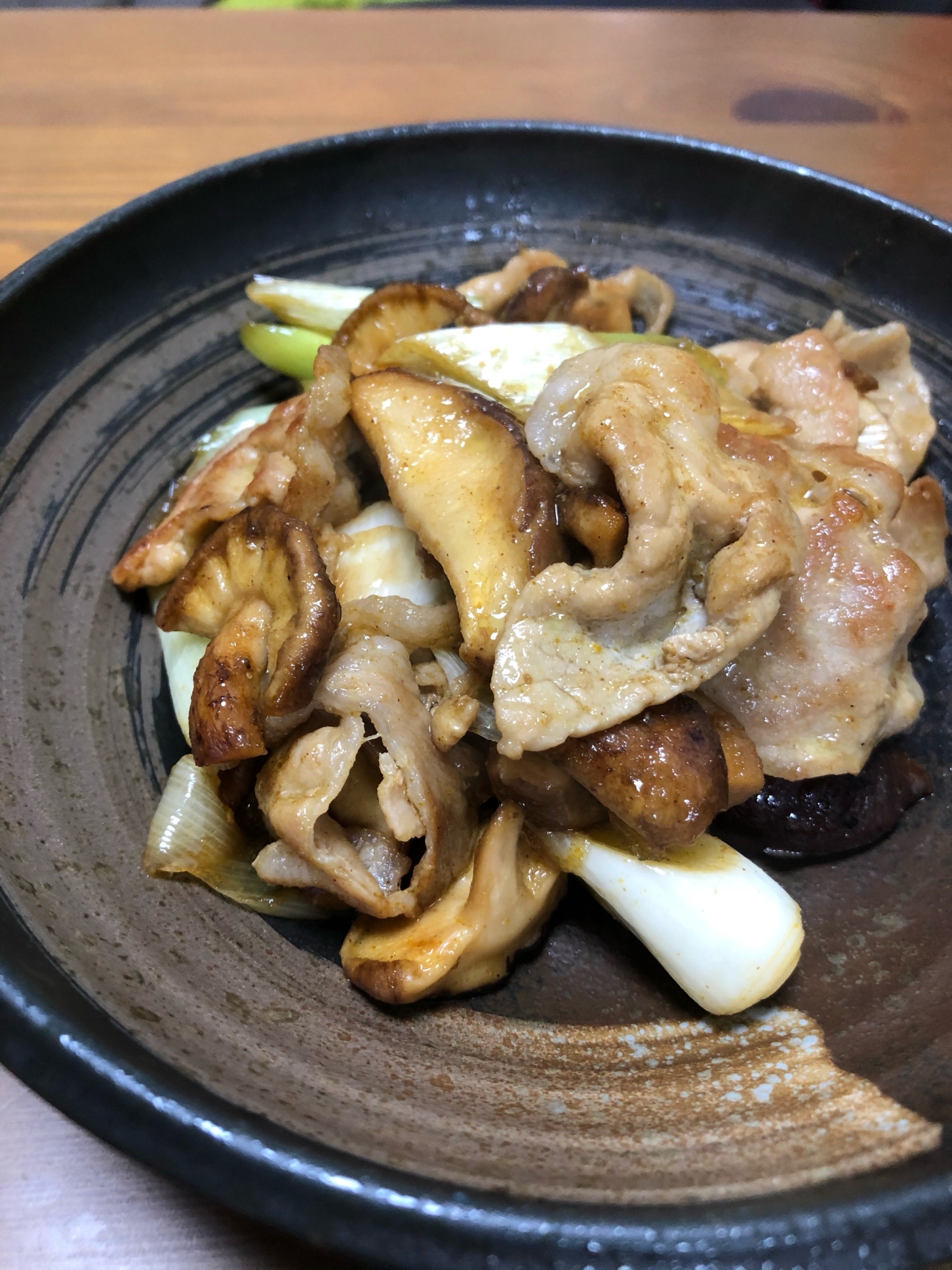 豚肉と椎茸の和風カレー炒め