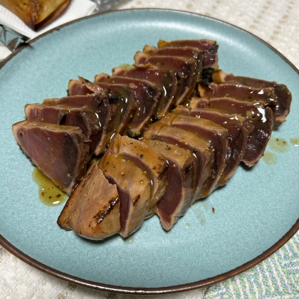 鰹のたたきの刻みネギにんにくポン胡麻油和え♡