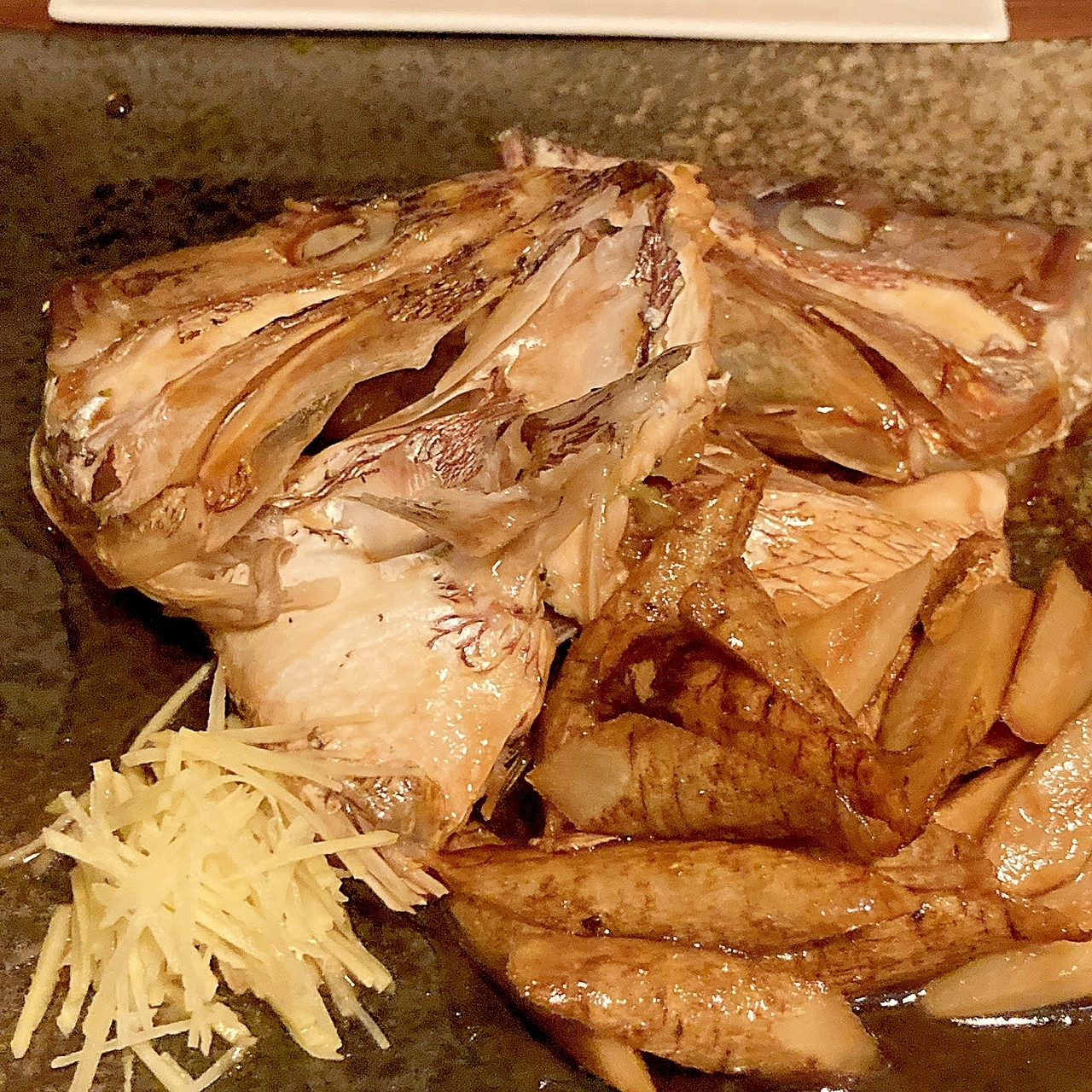 日本酒によく合う！鯛のかぶと煮