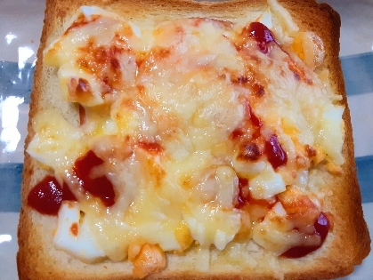 パッパッと。簡単。チーズたっぷりゆで卵でトースト